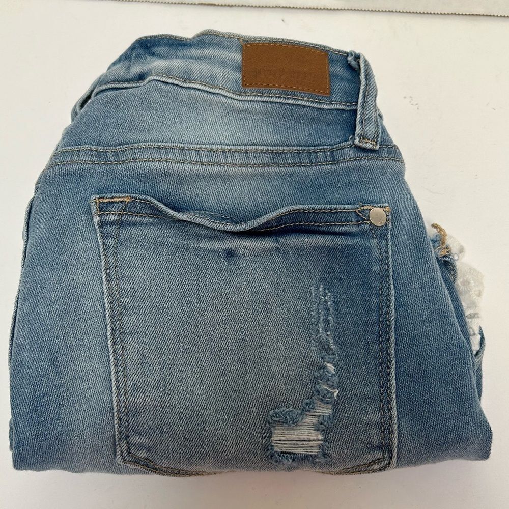 Judy Blue Distressed Lace Insert Raw Hem Denim Jean Shorts Style #1553 Size 26